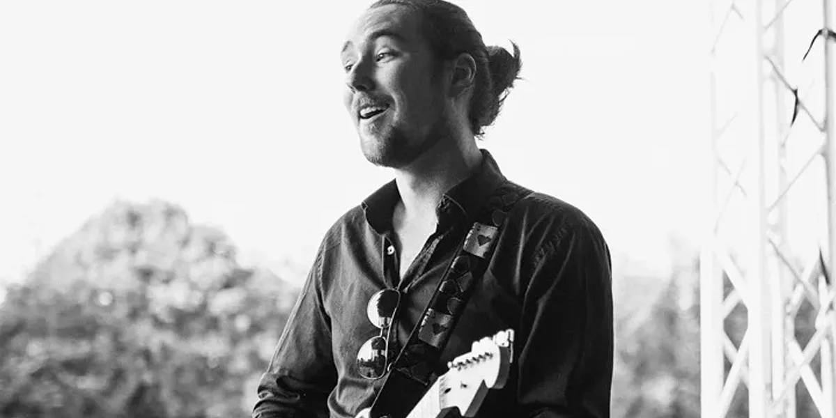 PAULIE MARTIN