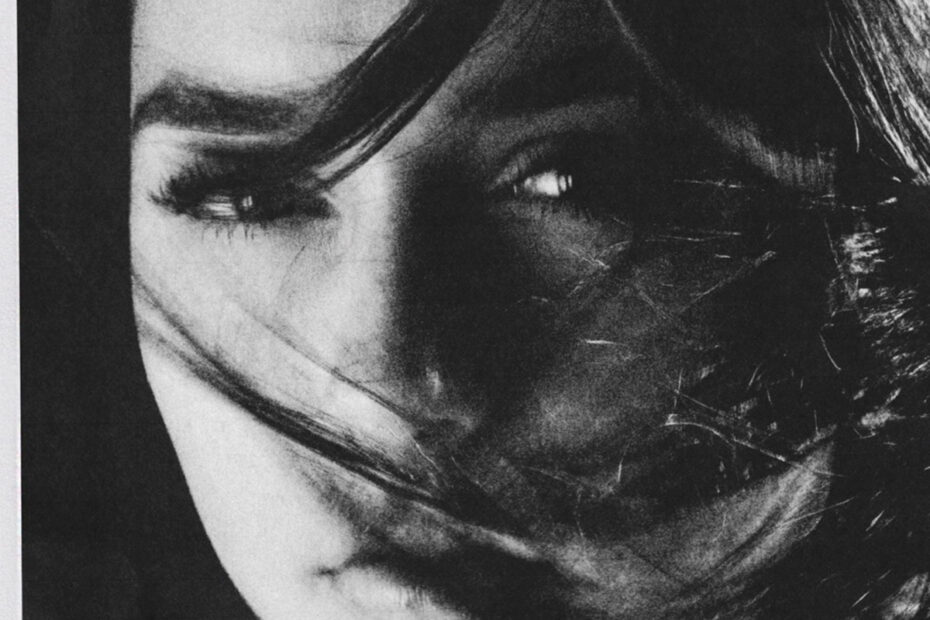 ANABELLA PAIGE / “Glimpse”